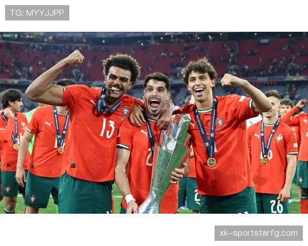 菲利克斯训练完直接去米其林三星，这日子谁顶得住