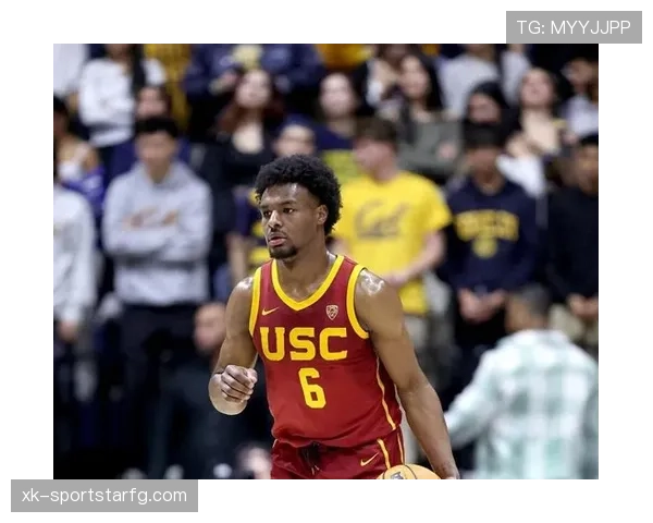 内线核心摩西·马龙提升挡拆终结效率明显拉开对约基奇差距